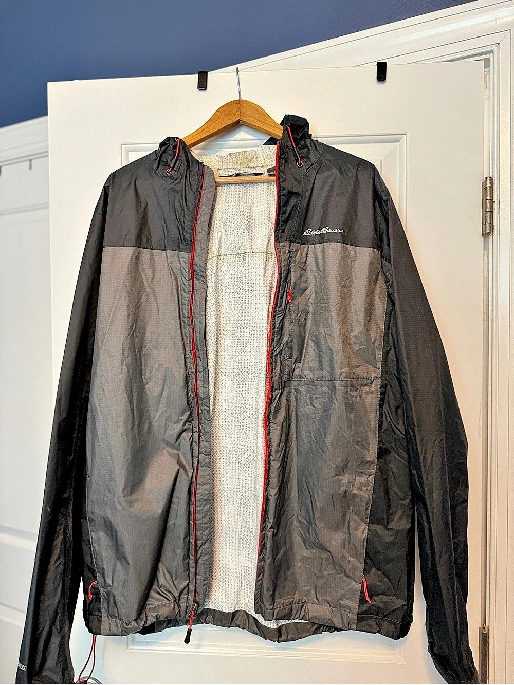 Eddie Bauer Men's Hooded Windbreaker Size Large